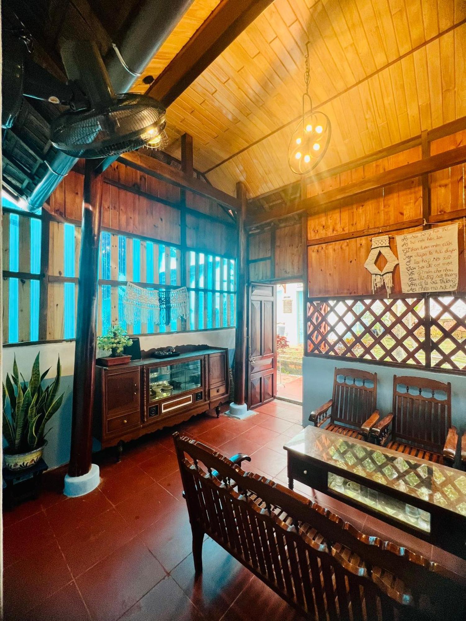 Vietnam Phuot Homestay Kon Tum Bilik gambar